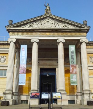 ashmolean entrance